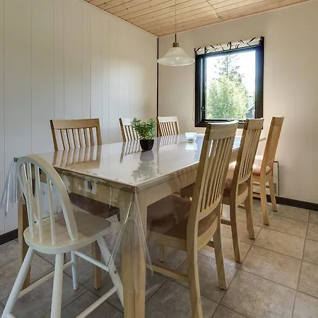 Three-bedroom Holiday In *